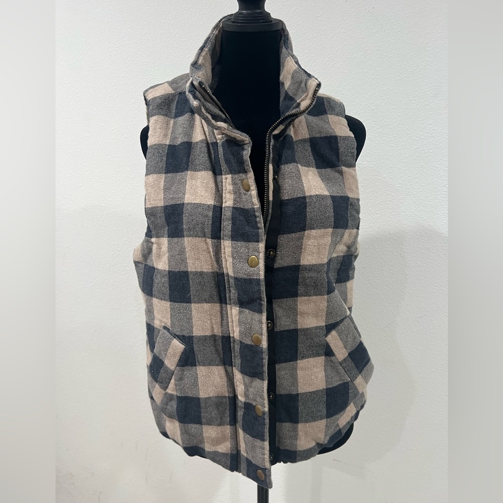 Dylan - Buffalo Plaid Sherpa Lined Puffer Vest - Medium